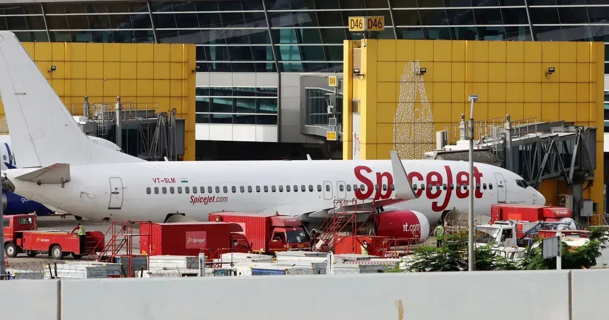 SpiceJet to Send 80 Pilots on Leave Without Pay - Top Indian Market Updates