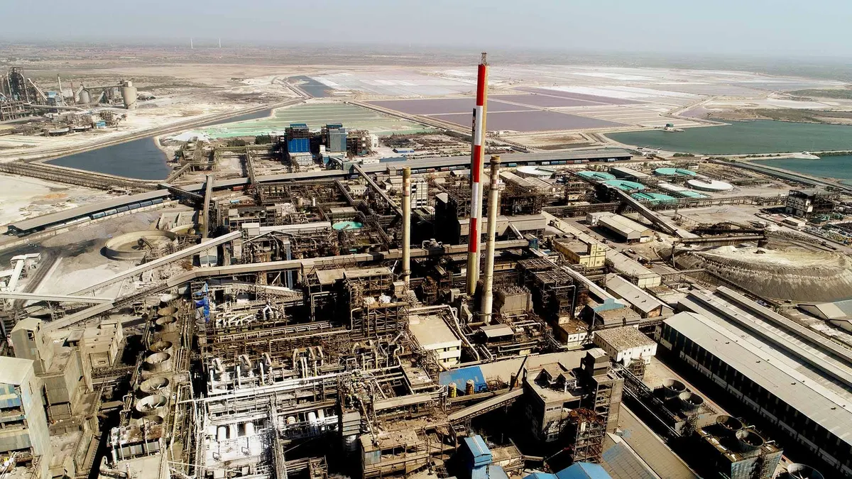 Tata Chem’s Net Profit Falls 12% YoY to Rs 523Cr in Q1 - Top Indian Market Updates